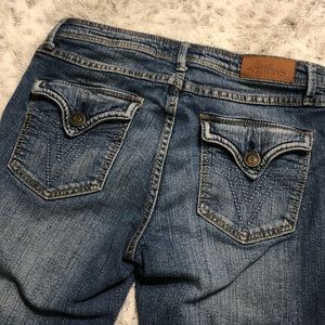 Miss Vigoss Stretch Cuffed Jean Capri’s size 6!!